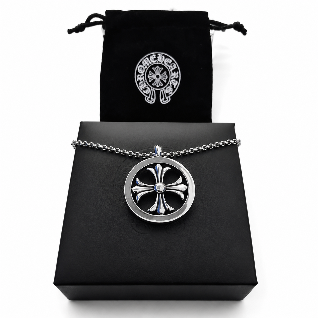 Circle Cross Medallion Chain — Silver