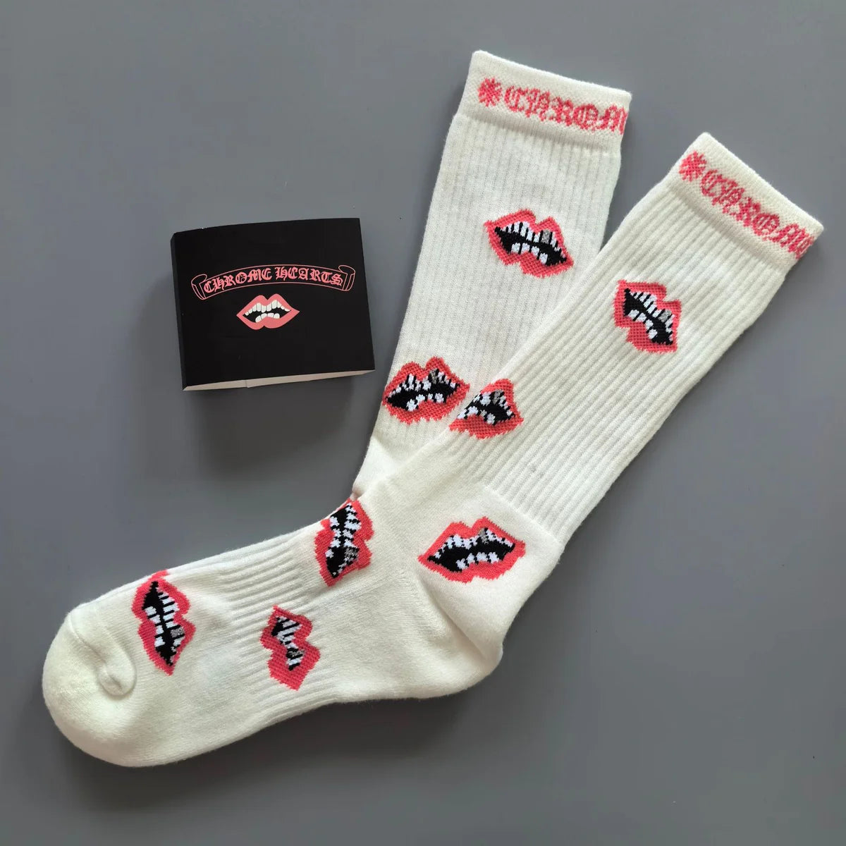 CH Lips Sock White Pink